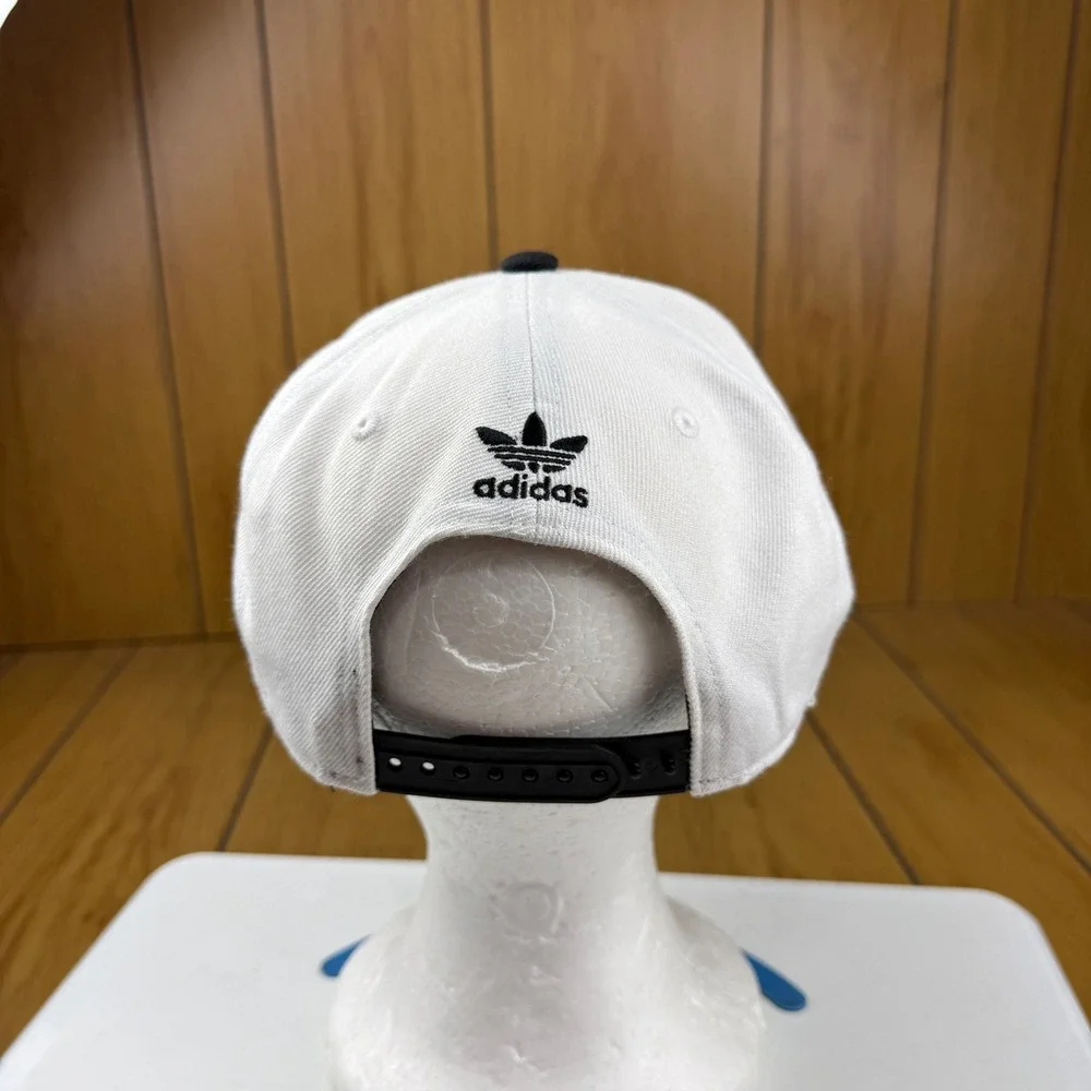 Adidas Originals Trefoil Snapback Hat White Black Flat Brim Cap NJ6LBGJ101494